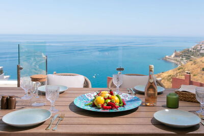 Bayviewhill Luxury, view
