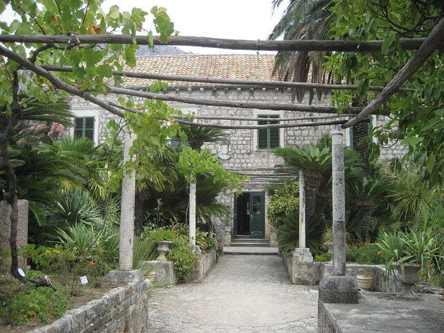 Trsteno Arboretum, buildings