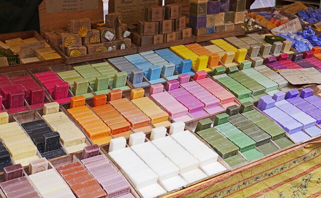 Cours Saleya, products