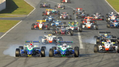 Racing at the Circuit de Barcelona-Catalunya