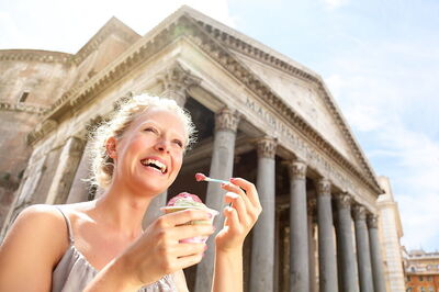 Eating ice-cream at the Pantheon
