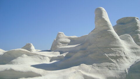 Sarakiniko Beach