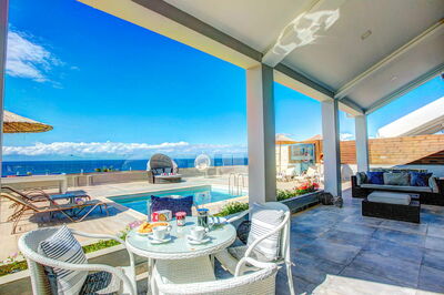 Bouka Villas, terrace