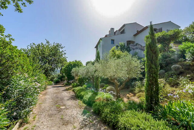 Villa Franca Roc, garden