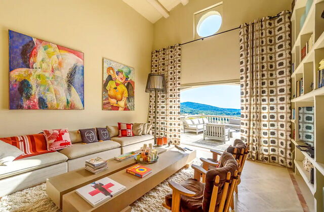 Villa Franca Roc, living room