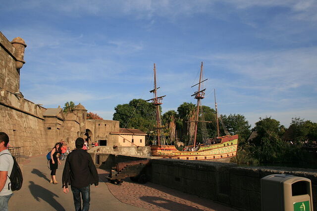 Ship at Isla Mágica