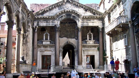 Peristyle