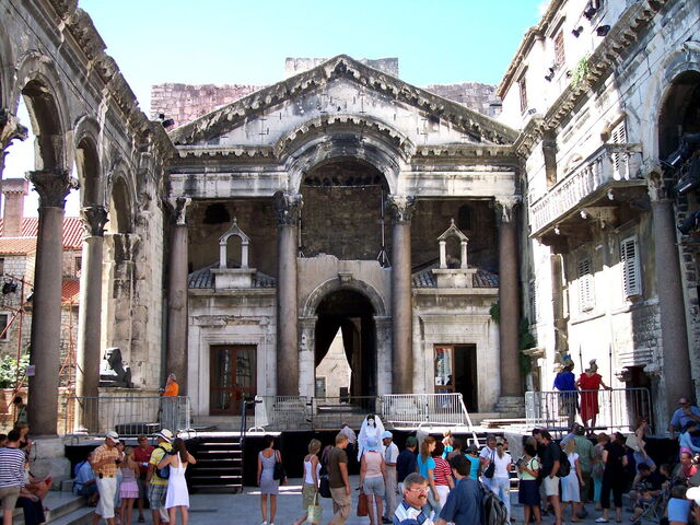 Peristyle