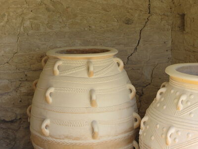 Jars at Knossos