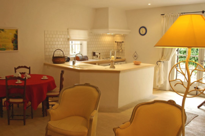 La Maison Si Tranquille, livingroom