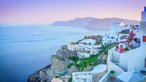 Views in Oia