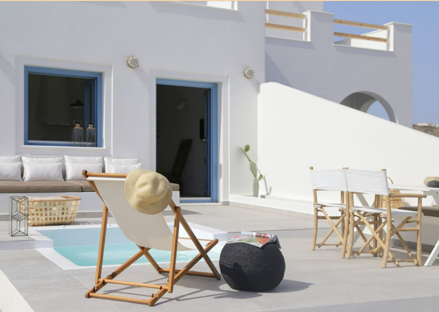 Oia, Santorini 1, back garden
