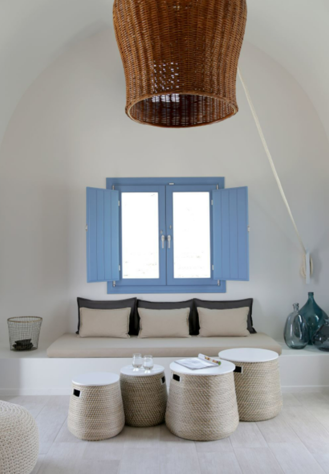 Oia, Santorini 1, seating area