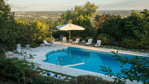 Galero, pool