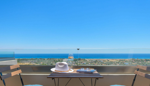 Alav, terrace