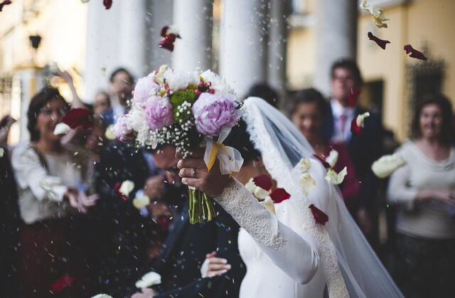 Wedding confetti