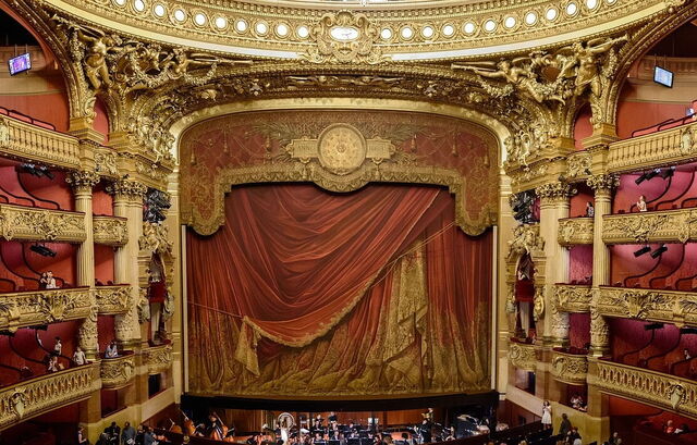 Stage