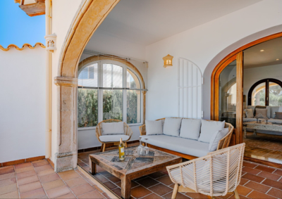 Villa Barbara, porch and living room
