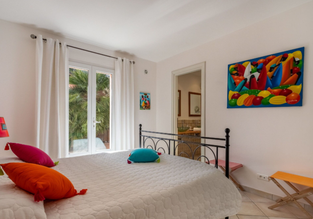 Indigo, bedroom