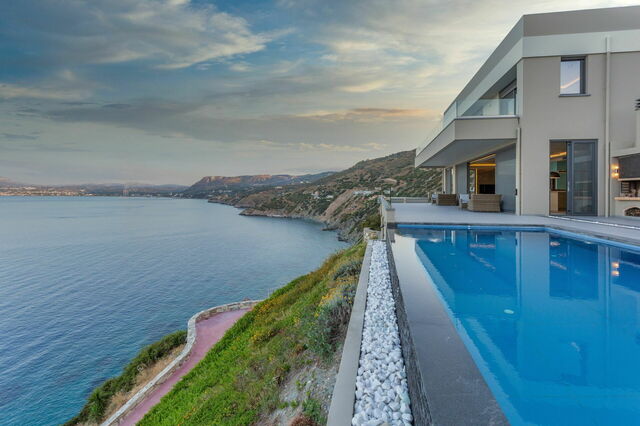 Amfitriti Luxury Villa, pool