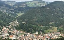 Photo submitted by guest of Hallenbadweg