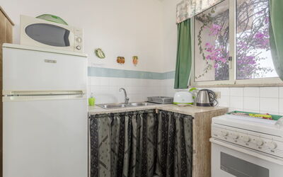 Accommodation:&nbsp;Cicladi Naxos 100.5