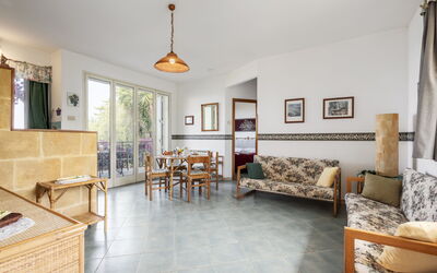 Cicladi Naxos 100.5: Furniture, Flooring, Floor, Interior Design, Ceiling, Chair, Room, Kitchen & Dining Room Table, Wood Flooring, Living Room