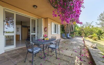 Accommodation:&nbsp;Cicladi Leros 100.8