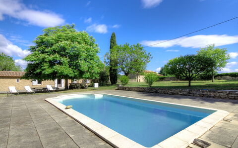 Gite Curel: Cloud, Water, Sky, Water Resources, Daytime, Property, Plant, Building, Azure, Nature