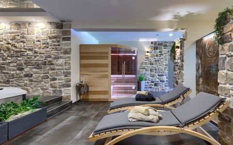 Panorama 1: Property, Building, Plant, Wood, Living Room, Flooring, House, Interior Design, Floor, Wall