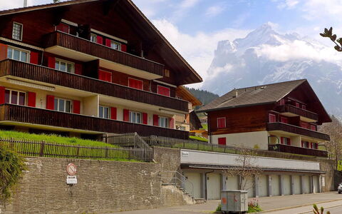 Chalet Beausite: Cloud, Sky, Building, Plant, Window, Urban Design, Mountain, Facade, Rural Area, Landscape