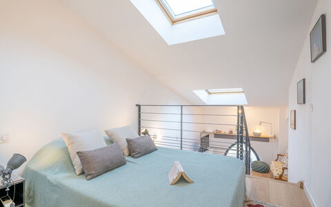 Wilson: Property, Furniture, Building, Comfort, Wood, Interior Design, Shade, Architecture, Flooring