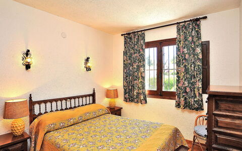 Rocinante: Furniture, Property, Building, Plant, Comfort, Decoration, Window, Bed Frame, Textile, Wood
