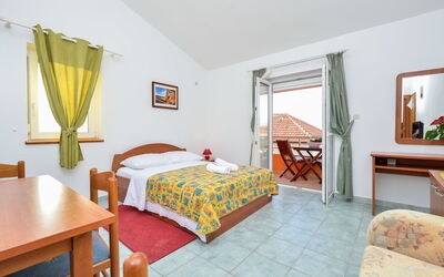 Accommodation:&nbsp;Bonex 137.6