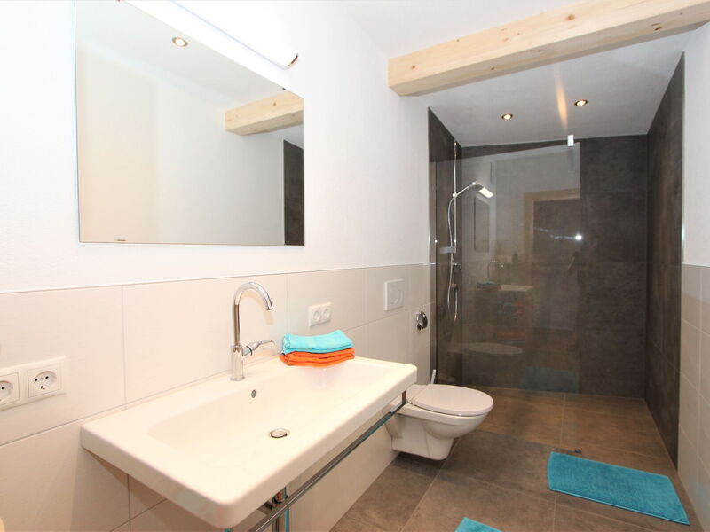 Accommodation:&nbsp;Anita 180.2