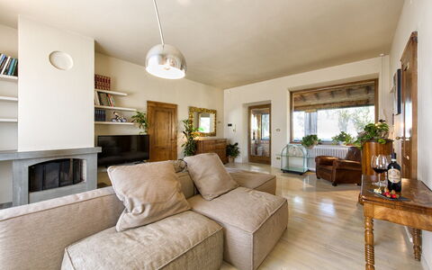 Villa Piazza Della Fortezza: Property, Living Room, Room, Furniture, Interior Design, Building, Real Estate, Home, House, Floor