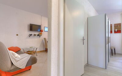 Accommodation:&nbsp;Lili 307.2