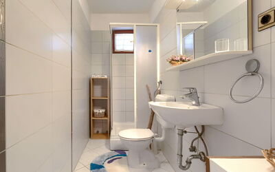 Accommodation:&nbsp;Lili 307.3