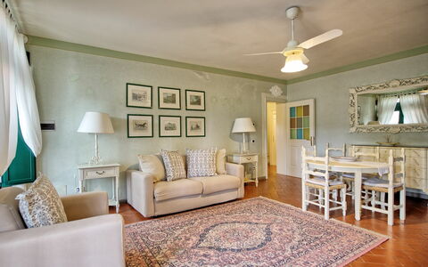Accommodation:&nbsp;Melissa