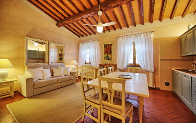 Accommodation:&nbsp;Giaggiolo