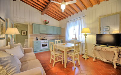 Accommodation:&nbsp;Tamerice