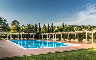 Timo: Swimming Pool, Property, Real Estate, Leisure, House, Building, Estate, Sky, Home, Resort