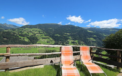 Hanna: Mountain, Mountainous Landforms, Sky, Natural Landscape, Grass, Mountain Range, Wilderness, Cloud, Hill Station, Highland