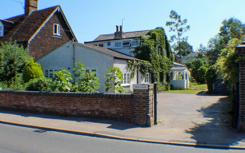 Goudhurst: Sky, Plant, Building, Road Surface, Land Lot, Tree, House, Neighbourhood, Residential Area, Urban Design