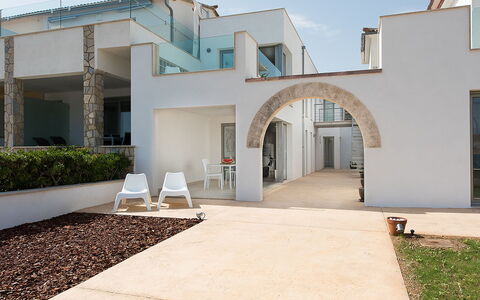 Can Verd: Property, Building, House, Home, Residential Area, Real Estate, Architecture, Estate, Facade, Apartment