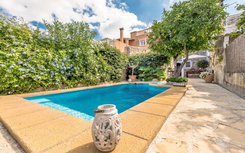 Sa Teulera: Cloud, Water, Plant, Sky, Daytime, Property, Building, Swimming Pool, Azure, Tree