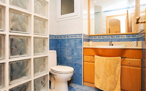 Mariola: Mirror, Property, Plumbing Fixture, Sink, Toilet Seat, Bathroom, Toilet, Purple, Interior Design, Bathroom Cabinet