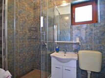 Accommodation:&nbsp;Lahun 107.3