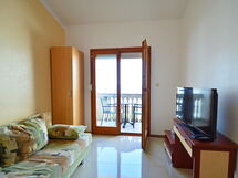 Accommodation:&nbsp;Lahun 107.3