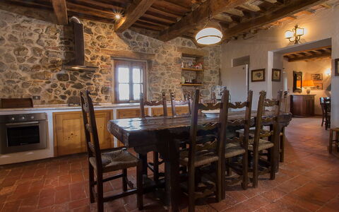 Scansano 100: Property, Building, Room, Furniture, Interior Design, Ceiling, Beam, Floor, House, Real Estate